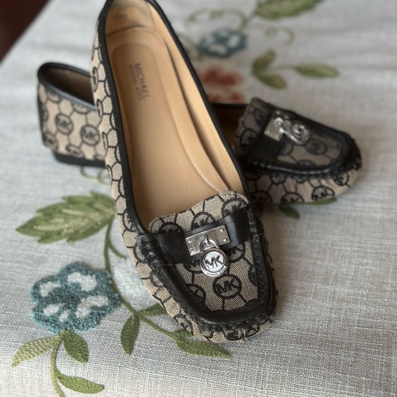 Michael Kors Beige and Black Monogram Loafers - Picture 1 of 4
